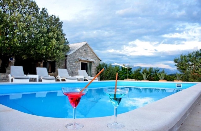 Holiday Home in Pučišća with Terrace, WIFI, Washing machine (887-1)