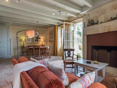 Holiday Home in Puygareau near Poitiers, cleaning included