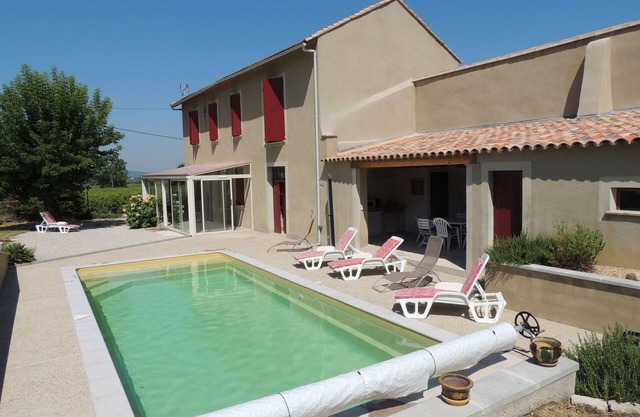 Holiday Home in Rasteau with Private Pool