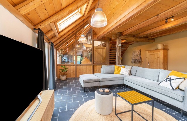 Holiday Home in Reest Valley near Forest & Pond
