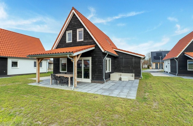 Holiday Home in Scherpenisse near Nature Reserve