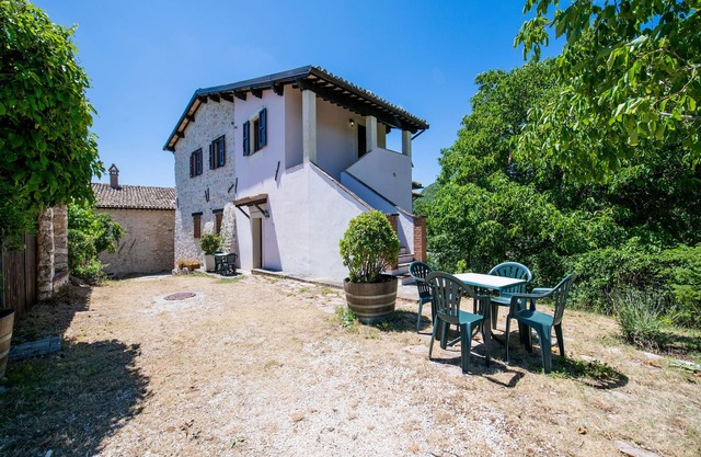 Holiday Home in Sellano with Pool & Sun Terrace