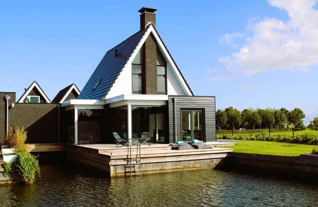 Holiday Home in Stavoren by Private Jetty