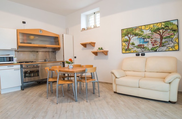 Holiday home in the center of Bomerano, one step away from the Path of the Gods.