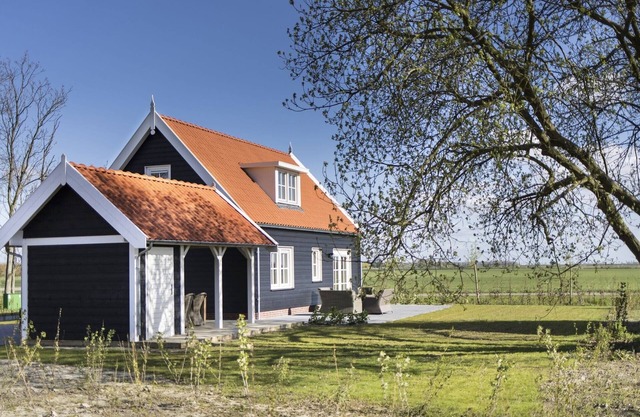 Holiday Home in Wissenkerke near Beach