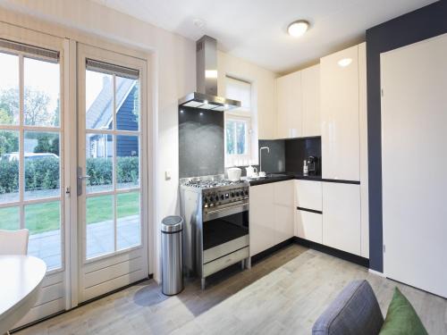 Holiday Home in Wissenkerke near Beach, cleaning included