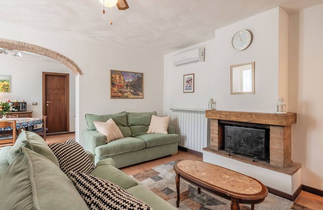 Holiday Home 'Casa Simi -' with Private Garden, Wi-Fi and Air Conditioning