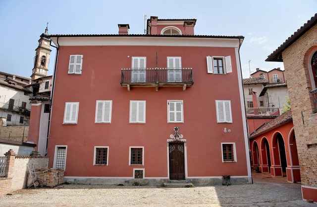Holiday Home "La Rocca Di Efisio" with Private Terrace, Wi-Fi & Air Conditioning