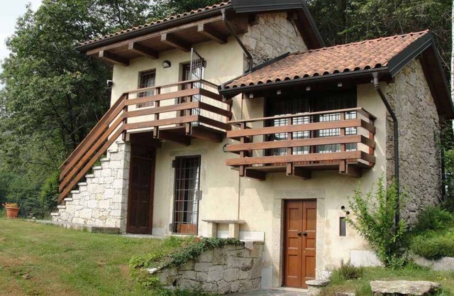 Holiday home with garden