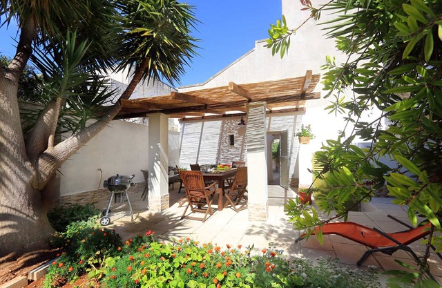 Holiday Home 'Corte Antica 3' with Wi-Fi and Air Conditioning