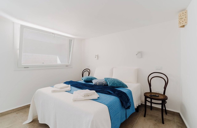 Holiday Home 'Anemoi' with Shared Terrace, Wi-Fi and Air Conditioning