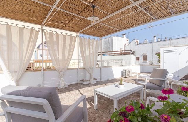 Holiday Home L'Angolo di Giadia with Pool, Terrace & Wi-Fi