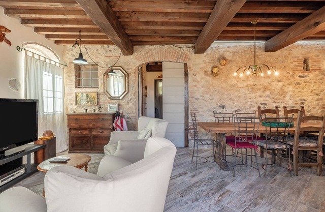 Holiday Home 'La Capanna Di Arturo Piano Terra' with Mountain View, Wi-Fi and Air Conditioning
