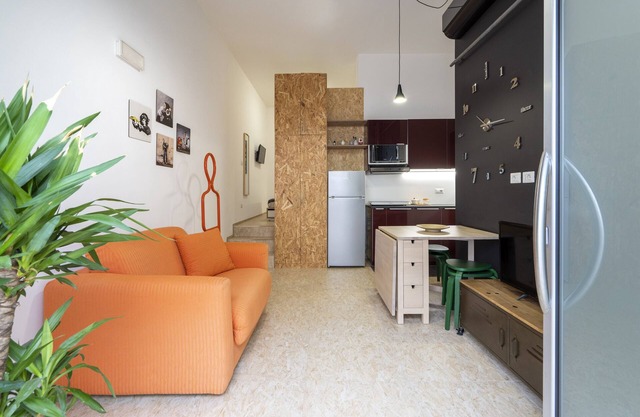 Holiday Home 'La Casa Di Laura' with Wi-Fi and Air Conditioning