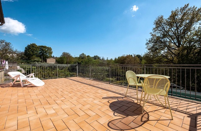 Holiday Home 'La Casetta Del Caminetto' with Shared Pool, Shared Garden and Balcony