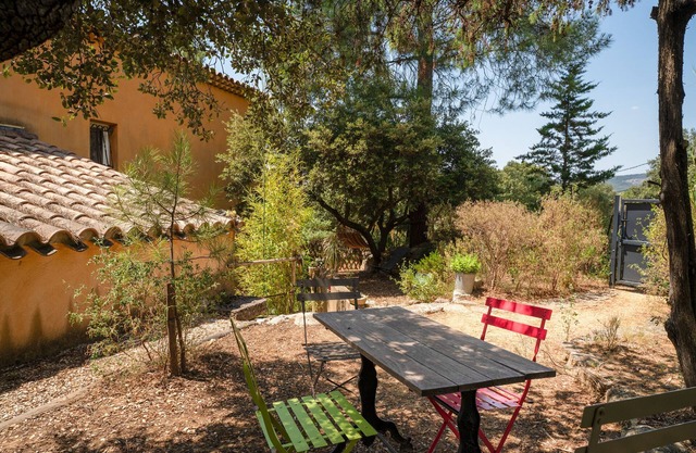 Holiday Home 'La Poulido' with Private Terrace, Private Garden and Wi-Fi