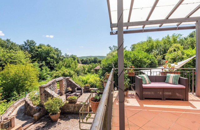 Holiday Home 'La Speranza' with Private Terrace, Private Garden and Balcony