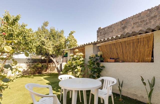Holiday Home 'La Stazione di Teresa' with Garden & Wi-Fi