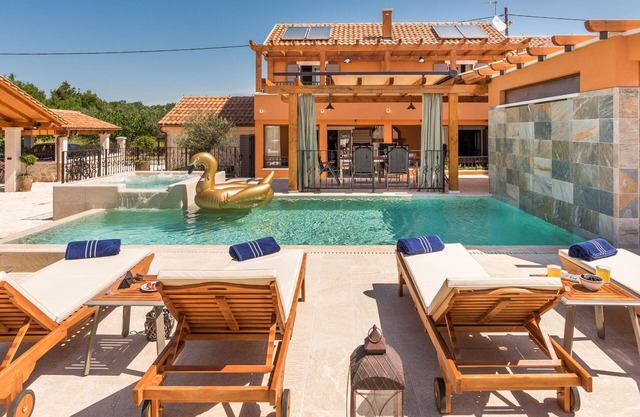 Holiday Home La Verna with Pool