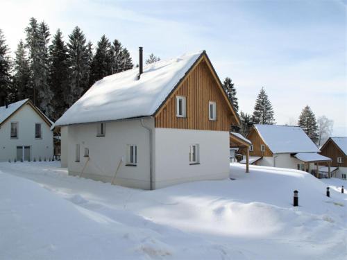 Holiday Home Lakeside Village 37 by Interhome