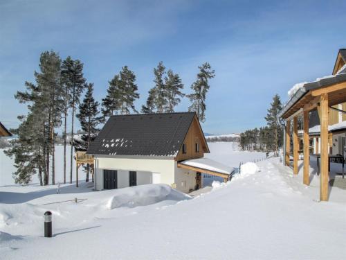 Holiday Home Lakeside Village 11 by Interhome