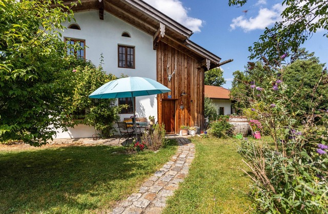 Holiday Home 'Landhaus Gustl' with Private Terrace, Private Garden and Wi-Fi