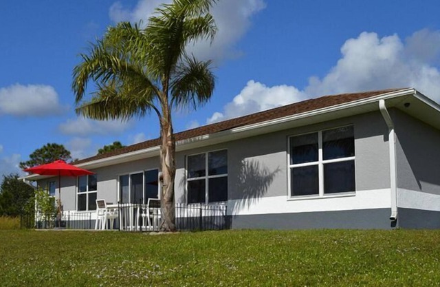 holiday home, Lehigh Acres
