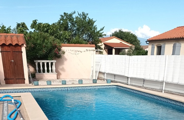 Holiday Home 'Lo Naret' with Private Pool, Wi-Fi and Air Conditioning