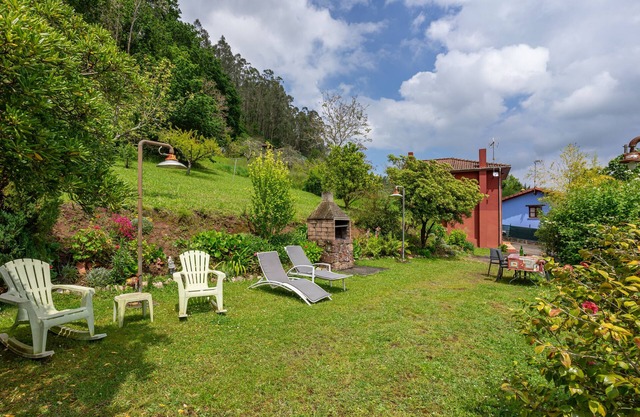 Holiday Home 'Lolo' with Private Garden and Wi-Fi