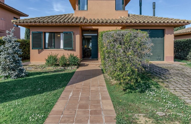Holiday Home "Marta" with Shared Pool & Wi-Fi