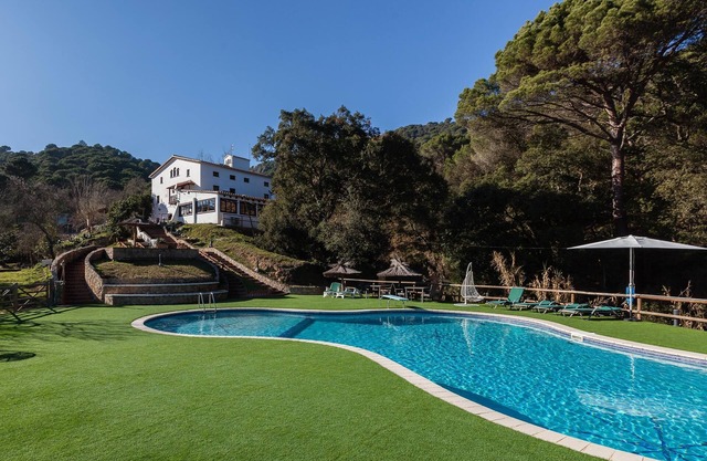 Holiday Home "Mas del Gall - Casa Nova" with Mountain Views, Pool, Garden and Wi-Fi