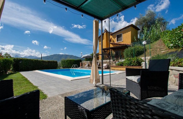 Holiday Home Michael e Patrick by Interhome