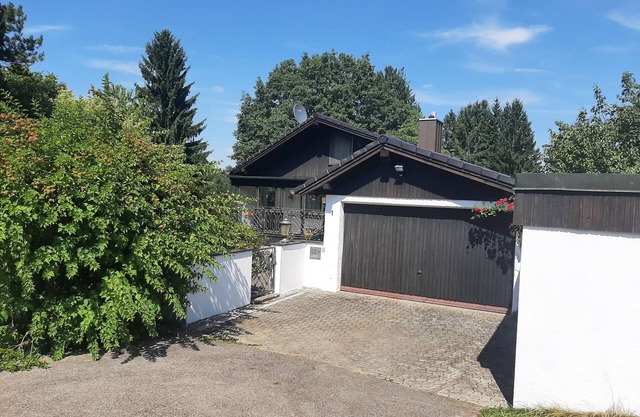 Holiday Home 'Mit Schwimmhalle' with Private Terrace, Private Garden and Wi-Fi