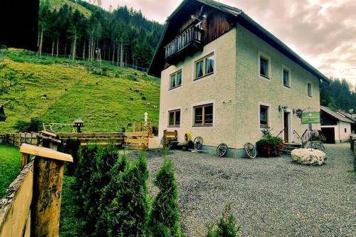 Holiday Home Muhr near Katschberg Ski Area
