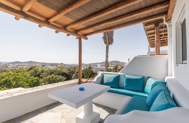 Holiday Home 'Mykonian Breeze Deluxe Junior Suite' with Mountain View, Wi-Fi and Air Conditioning
