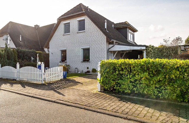 Holiday Home "Nahe Ostsee" with Private Terrace & Wi-Fi