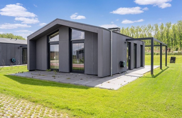 Holiday Home near Kaag Lakes and Leiden Canals