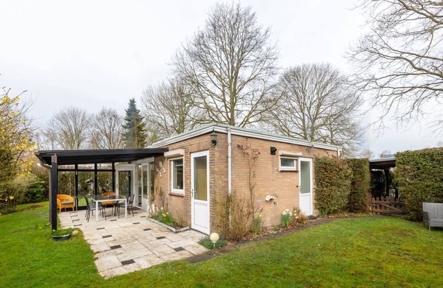 Holiday Home near Veerse Meer with Garden