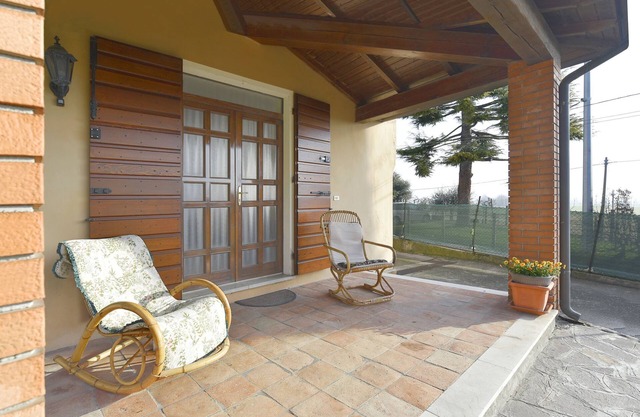 Holiday Home 'Nonna Rina' with Relaxing Terrace in a Beautiful Landscape