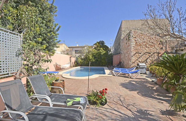 Holiday home, old Can Redo, renovated