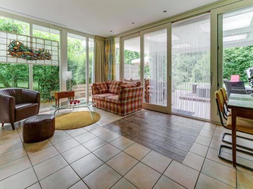 Holiday Home Oldenzaal near Hulsbeek, cleaning included