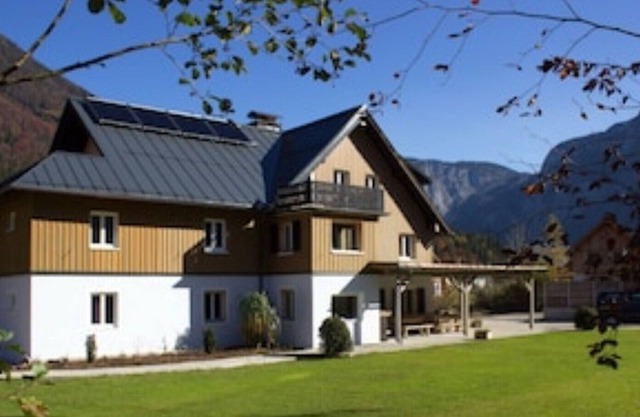 Holiday home on Lake Hallstatt - max. 25 people