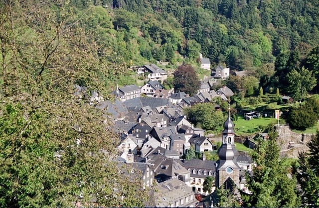 Holiday home on the old half-timbered house - modern furnished house with an oven