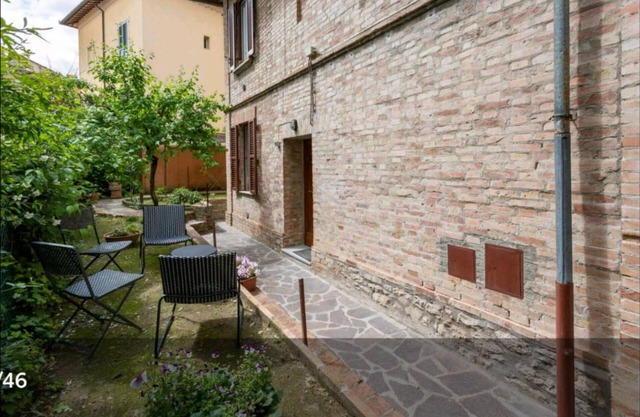 Holiday Home 'Perugia Centrale Via Del Toppo' with Private Garden and Wi-Fi