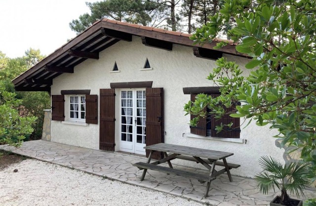 Holiday Home 'Piraillan Foret' with Private Garden