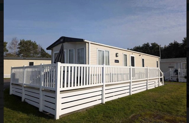 Holiday Home Retreat, Sleeps 6