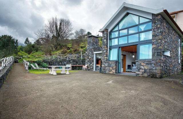 Holiday Home 'Refugio Da Xamusca' with Mountain View, Wi-Fi and Air Conditioning