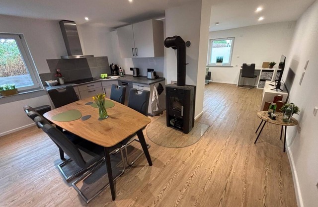 Holiday Home 'Rehblick Schwerin' with Private Terrace, Wi-Fi and Air Conditioning