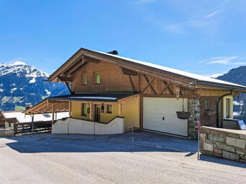 Holiday Home Reichegger by Interhome