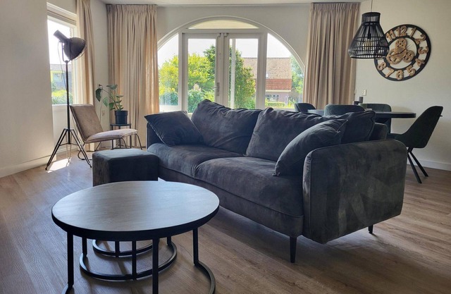 Holiday home Residenz Polderblick 4 in Burgerbrug. Suitable for 4 people, 2 bedrooms.